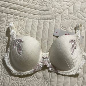 TRIUMPH bra romantic flower 32 DD